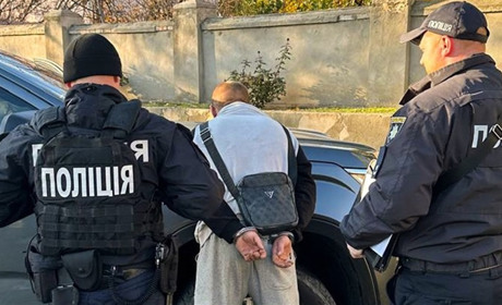 Фальшиві євро замість прибутку: у Вознесенську затримали 20-річного валютчика