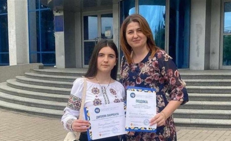 Доньку загиблого Героя з Сарненщини відзначили в конкурсі журналістів