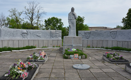 У районі пройшли урочистості до Дня пам’яті і примирення та Дня перемоги (доповнено)