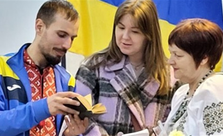 Южноукраїнці вшанували Кобзаря віршами та картинами місцевих майстрів. Фото