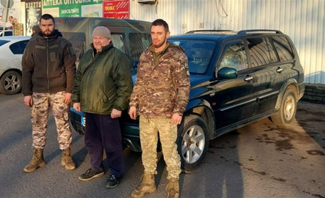 Жителі громади на Сарненщині придбали авто для односельця-захисника