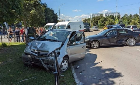 У Нетішині сталася ДТП: постраждали двоє водіїв та 14-річний підліток