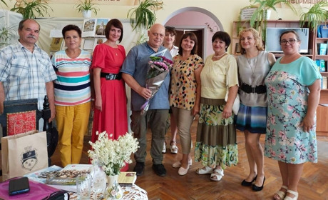 Хмельницький поет Віталій Міхалевський – удруге на білопільській землі