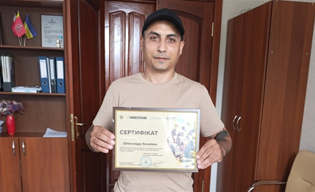 Ветеран війни Олександр Василаки із Гадяча отримав житловий сертифікат за державною програмою