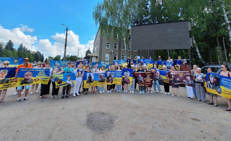 «Не здамося ніколи»: чергова акція у Мені на підтримку безвісти зниклих і полонених захиників