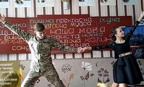 "Живіть українською": в Олефірівській школі до Дня рідної мови відбувся відкритий урок-концерт