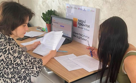 "Моя професія – моя незалежність": у шелтері говорили про роботу, гроші та простір для душі