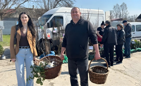 Море саджанців, м’ясні делікатеси та домашні смаколики: як пройшов весняний ярмарок у Біляївці