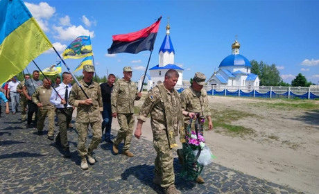 В Хиночах і Малому Жолудську вшанували річницю смерті героїв