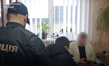 Схема на 400 тисяч: двоє кардіологів та підприємниця продавали на Житомирщині фіктивну інвалідність