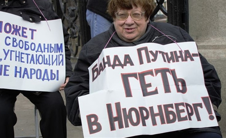 Валерія Новодворська у Скадовську перекладала агітки за Чорновола — сьогодні день її пам'яті