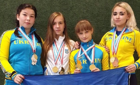 Попаснянки тріумфально виступили на чемпіонаті Європи: золота та бронзова медалі й світовий рекорд