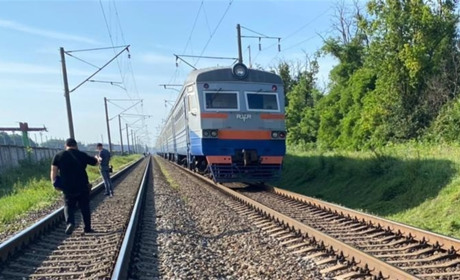 На станції Усатове потяг переїхав жінку: ситуація була схожа на самогубство