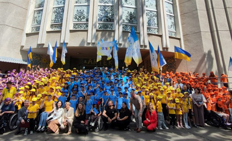 Вперше дитина на кріслі колісному вирушила на відпочинок в міжнародний табір «Артек»