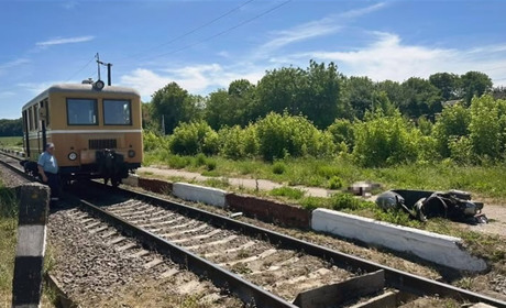На Хмельниччині на залізниці загинув 12-річний хлопчик: слідчі встановлюють причини та обставини