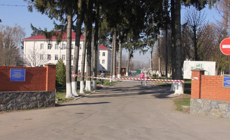 Коронавірус виявили у лікаря Калинівської районної лікарні: що зараз у медзакладі