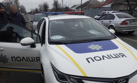 Два нетверезі водії на Звягельщині спробували відкупитися від патрульних: деталі