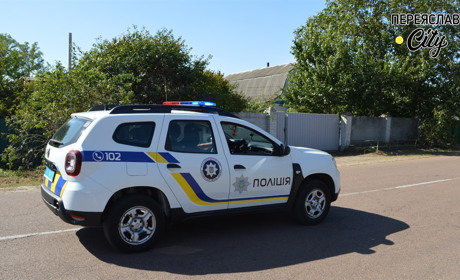 На Переяславщині пенсіонерка заявила на сварливу сусідку, а інтернетшахраї обманули чотирьох людей