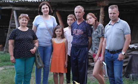 Перший День батька. На Корюківщині привітали десятьох татусів, які самі виховують 23 дітей