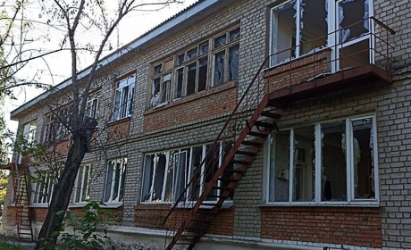 У Новій Каховці обстріляні будинки і дитсадок "Дюймовочка"