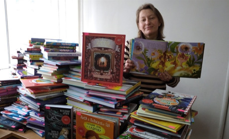 Калинівська бібліотека отримала більше 800 книг від Українського інституту книги