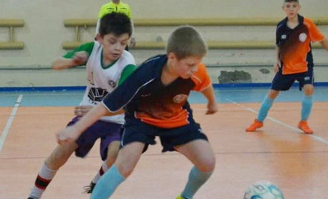 У чемпіонаті області лідирують футболісти Покровської ДЮСШ 