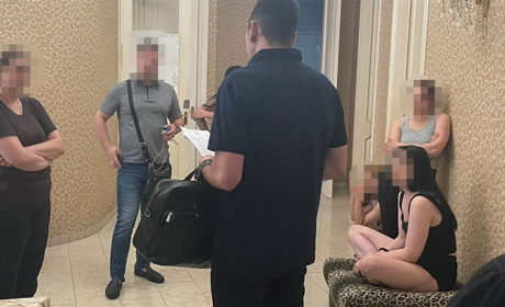 Одеський поліцейський виявився сутенером: в центрі міста організував елітний бордель