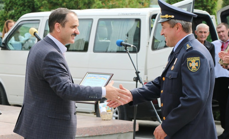 Кременецьких рятівників вітали зі святом у Шумській громаді