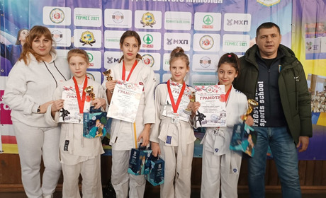 Тростянчанки вибороли призові місця на відкритому турнірі з дзюдо у Ромнах