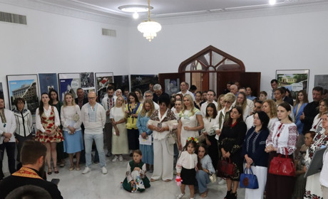 Українська громада в ОАЕ об’єдналася на події, присвяченій захисникам і захисницям України
