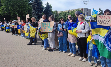 Ізмаїл закликав не мовчати: мирна акція на підтримку військовополонених об’єднала сотні городян