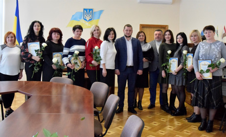 У Жмеринці з нагоди професійного свята привітали працівників соціальної сфери