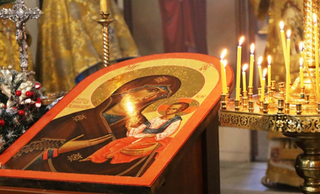 Унікальна ікона повернулася додому: у Звягелі освятили ікону "Пресвятої Богородиці Звягельської"