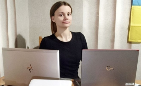 Волонтерка по духу. Як дівчина з Попасної Юлія Канзеба допомагає бійцям на фронті