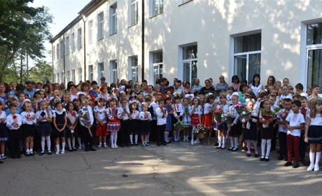 Температурний скрінінг, антисептики, по змінах: МОЗ розробляє правила, як вчитимуться діти в школах