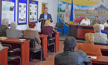 Спільне засідання дорадчих органів міської ради:  басейн у Жмеринці зроблено на 85%