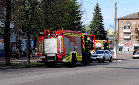 У Шостці зранку сталась пожежа в квартирі у центрі міста (відео)