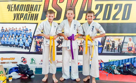 Юні Кагарлицькі каратисти привезли три медалі із Чемпіонату України з кікбонксингу Федерації ISKA