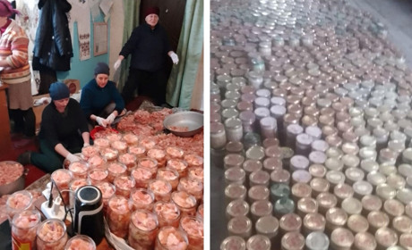1298 банок тушонки приготували жителі сіл Щучинці та Ярошинка для захисників України