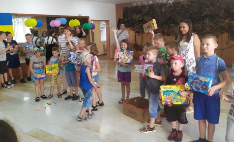 Як у БДЮТ діти і молодь відзначали День Конституції