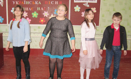 Школярів Новоєлизаветівки об’єднала українська пісня
