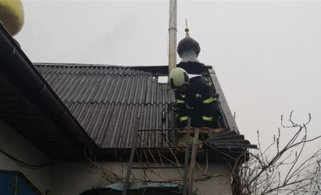 У Святогорівці горіла церква 