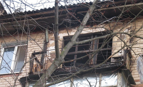 «Когда горел балкон, дочки были в спальне, а кот спрятался под ванну» - в Мелитополе спасли детей