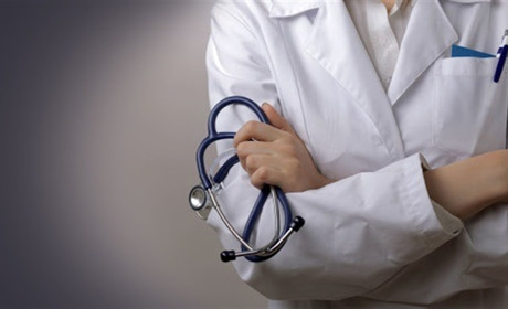 Ще одна сімейна лікарка пішла в декрет. Ворожбянську малечу відтепер прийматимуть у Білопіллі