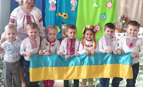 Свято для маленьких українців зі Срібненського дитсадка 