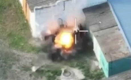 Вийшли на перекур: в Олешках ЗСУ ліквідували групу загарбників за допомогою дрона (відео)