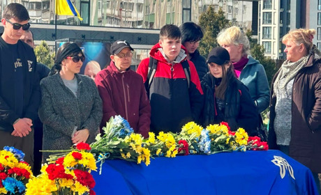 Южненська громада провела в останню путь загиблого Героя Анатолія Пашали (ФОТО)