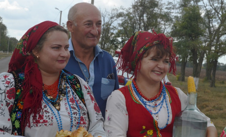 Битва борщів та подарунки селу: з українським колоритом у Майорах відзначатимуть день села