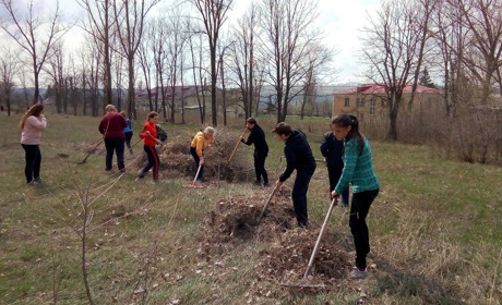 Як на Сватівщині впорядковують місто і район після зими: підбірка фотозвітів  у Facebook