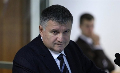 Аваков звільнився, хто буде наступником, і що про нього відомо. Можуть звільнитися ще три міністри